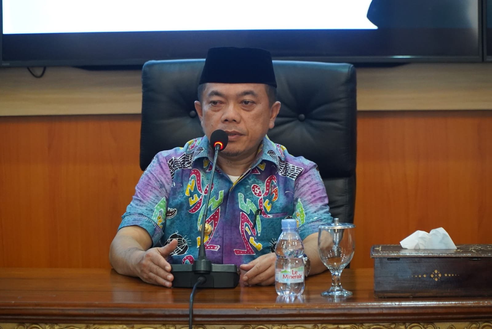 Gubernur Al Haris Gelar Rapat Optimalisasi Angkutan Batubara Melalui Sungai