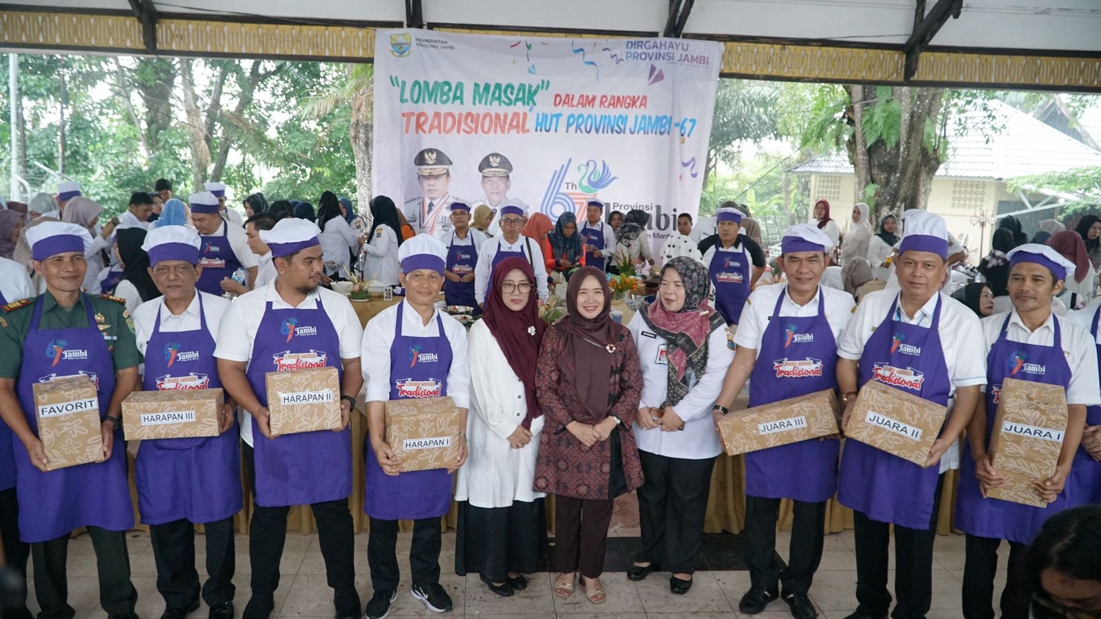 Hj. Hesnidar Haris Buka Lomba Masak Pindang Ikan Patin