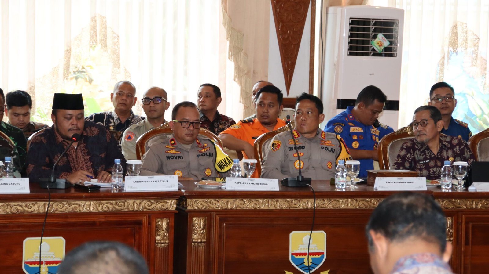 Kapolresta Jambi Hadiri Rapat Koordinasi Penanganan Darurat Bencana Banjir dan Longsor di Auditorium Rumdin Gubernur Jambi